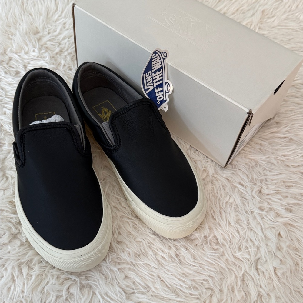 Vans Slip-On Black Leather Sneakers Unisex Women’s 6.5 Men 5.0 NWT W/ Box